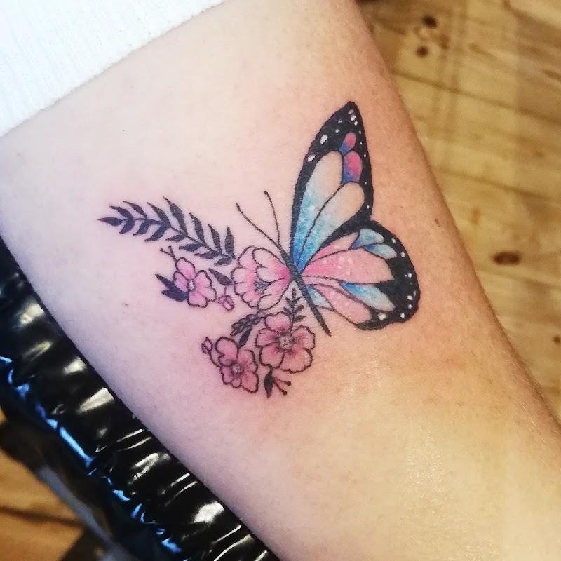Black Lotus Tattoos And Piercings